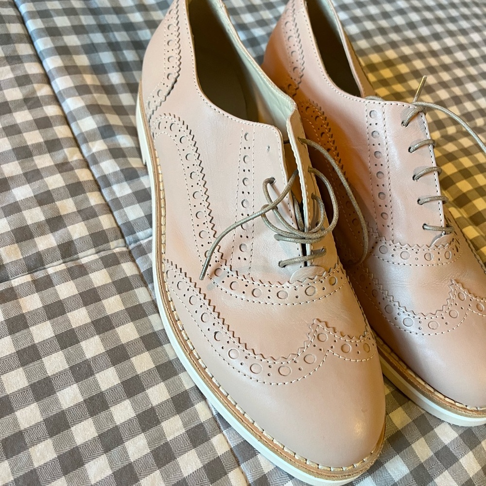 AGL-size 40-US9.5 Camel oxfords